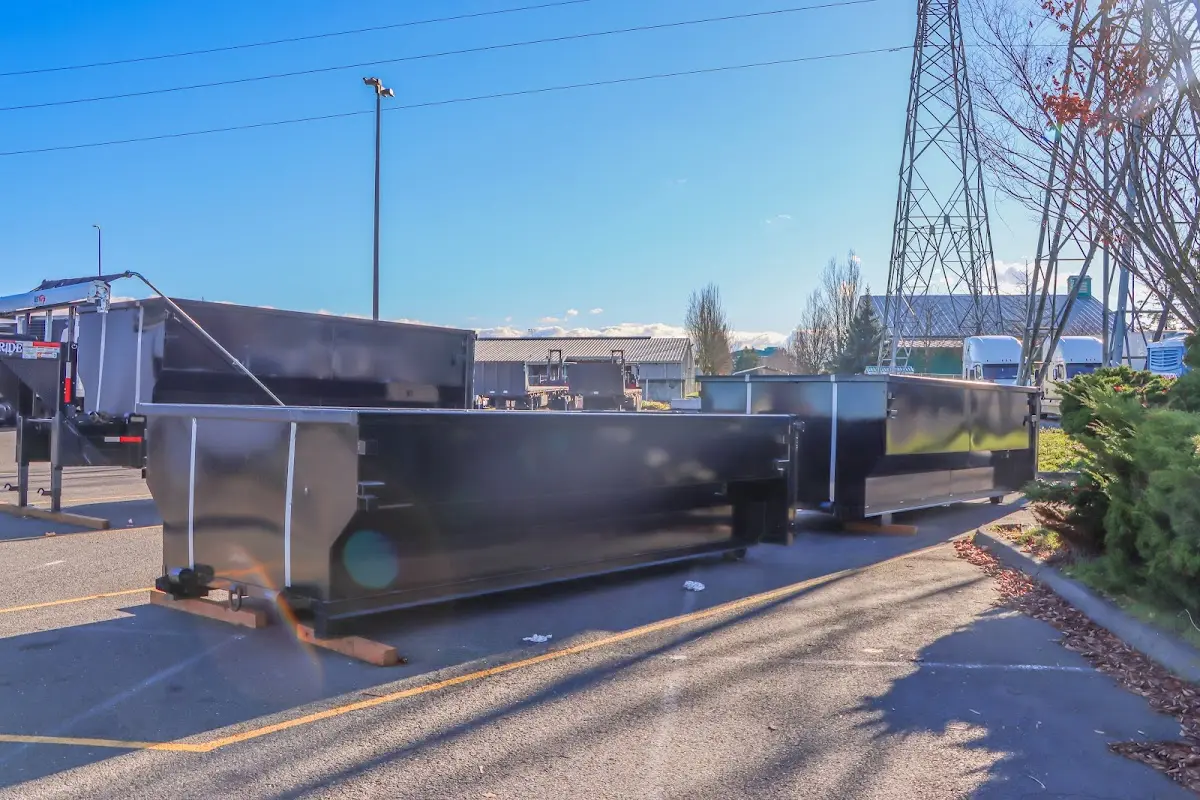 Professional dumpster rental and junk removal service in Lombard
